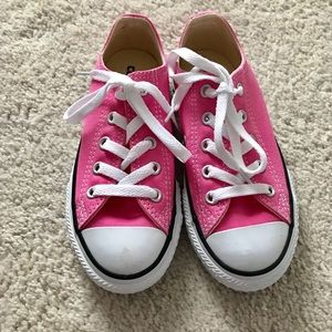 Brand new pink converse